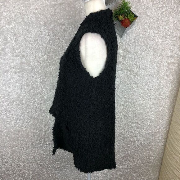 Altar’d State Black Fuzzy Vest | XS - Picture 4 of 8